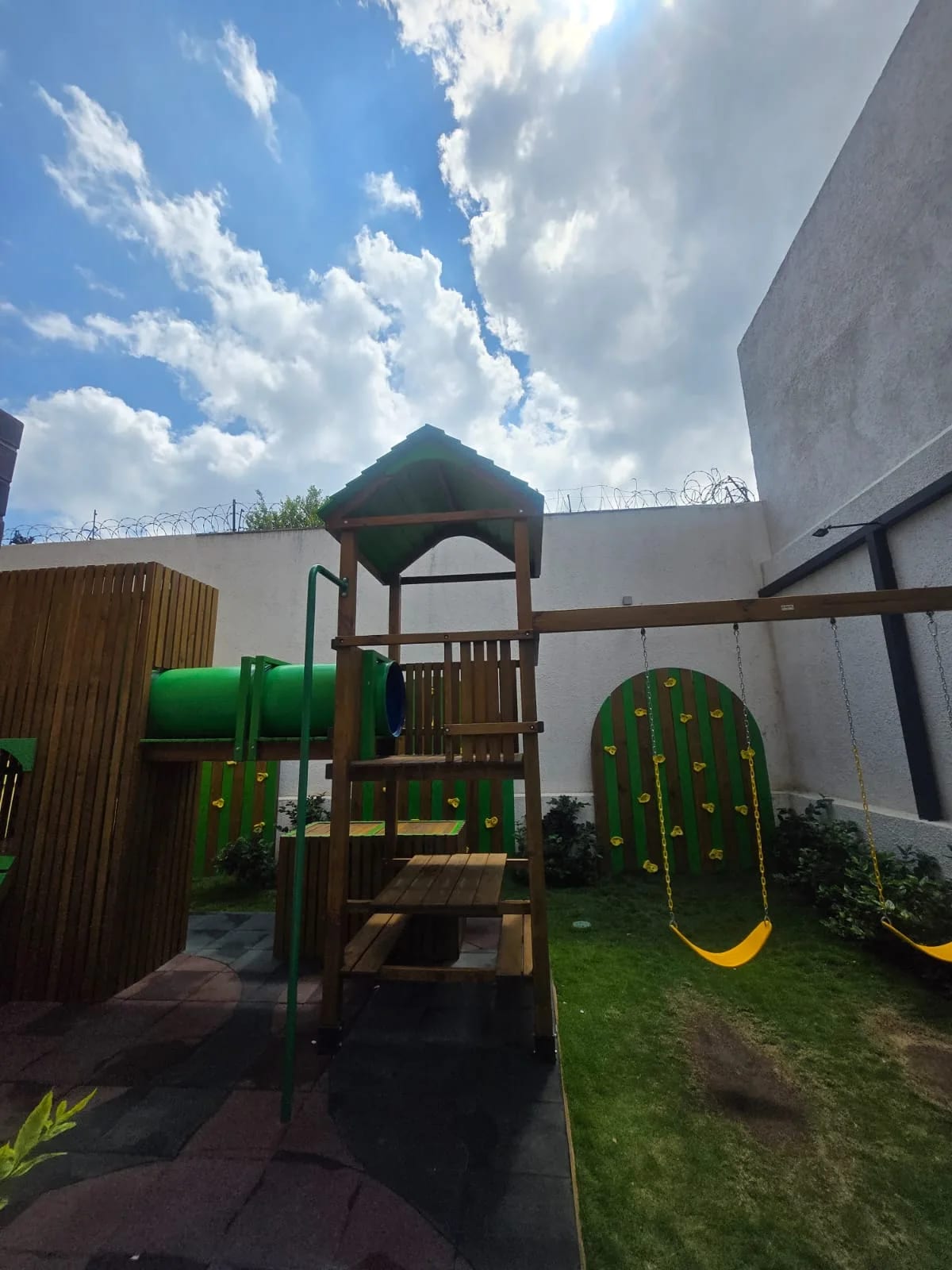 Apartamento para inversión, Vista Hermosa 2 amueblado — foto 2 de 8