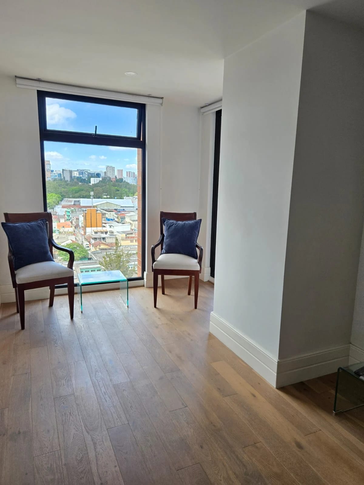 Apartamento full amueblado zona 5 Edificio Centrico — foto 9 de 13