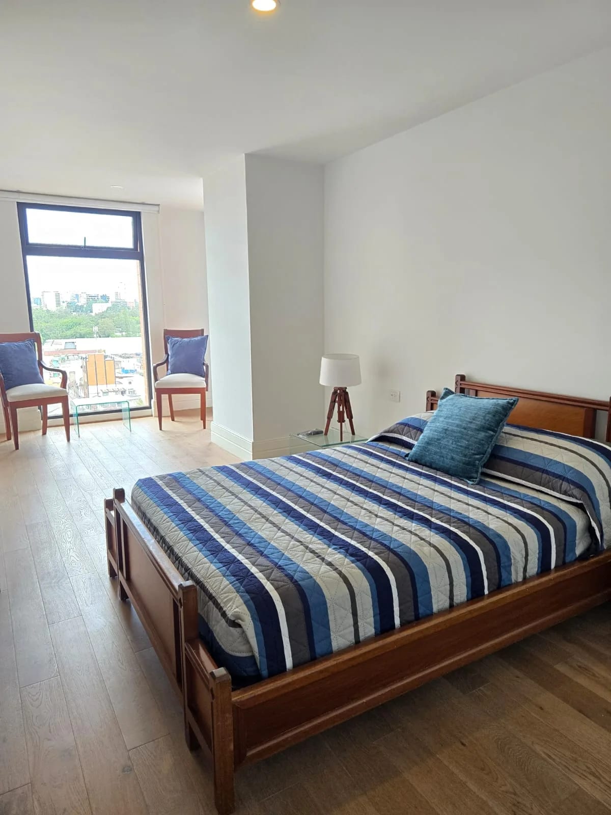 Apartamento full amueblado zona 5 Edificio Centrico — foto 13 de 13