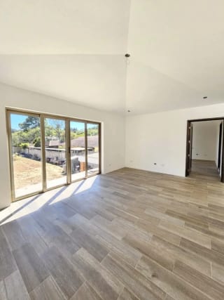 HERMOSA CASA NUEVA EN SAN ANTONIO CON AMPLIO TERRENO KM 16.5 CAES — miniatura 5 de 8