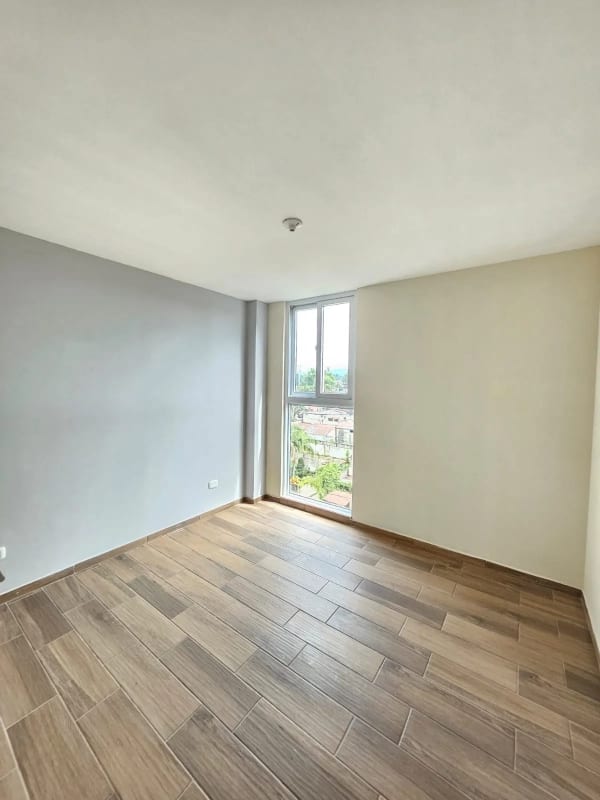 Vendo apartamento en zona 11 sobre la Roosevelt a la altura de centro españo — foto 3 de 8