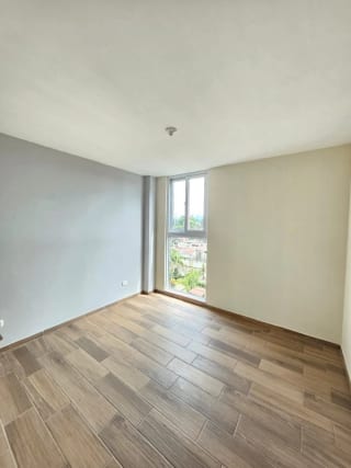 Vendo apartamento en zona 11 sobre la Roosevelt a la altura de centro españo — miniatura 3 de 8