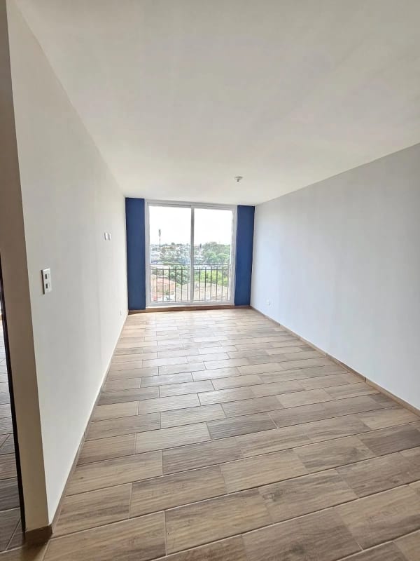 Vendo apartamento en zona 11 sobre la Roosevelt a la altura de centro españo — foto 2 de 8