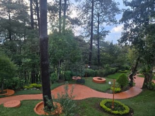 Casa amplia en zona 16 bulevar Acatán — miniatura 7 de 10