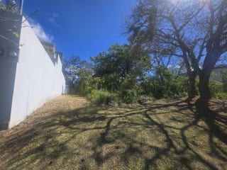 Terreno plano en zona 16 dentro de la garita — miniatura 2 de 3