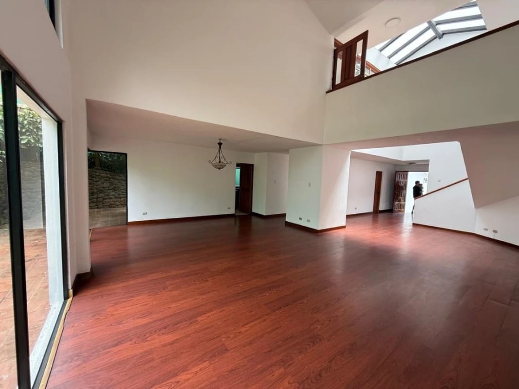 Preciosa casa en venta en Condominio la Encantada, km 12 Carretera El Salvador. — foto 1 de 17