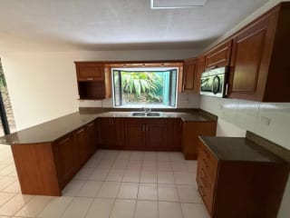Preciosa casa en venta en Condominio la Encantada, km 12 Carretera El Salvador. — miniatura 11 de 17