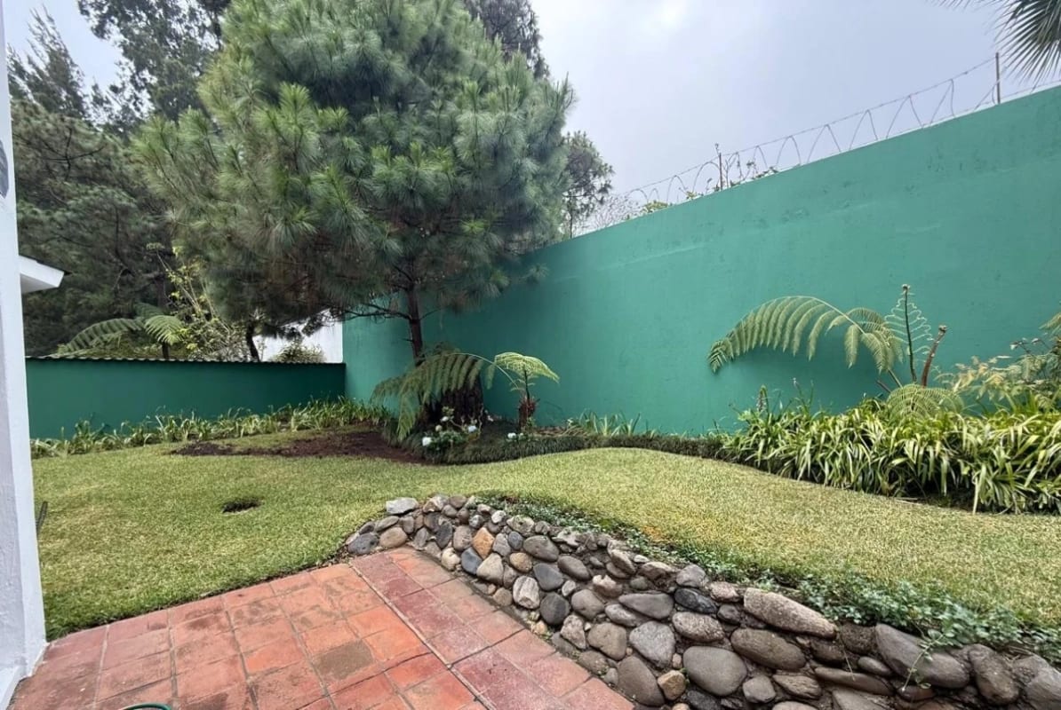 Preciosa casa en venta en Condominio la Encantada, km 12 Carretera El Salvador. — foto 8 de 17