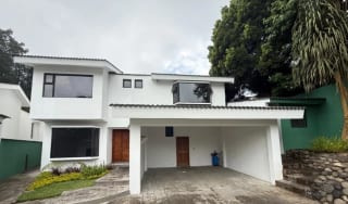 Preciosa casa en venta en Condominio la Encantada, km 12 Carretera El Salvador. — miniatura 3 de 17